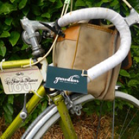 Gravillon au guidon Gravillon au guidon • <a style="font-size:0.8em;" href="http://www.flickr.com/photos/97706845@N04/24245687742/" target="_blank">View on Flickr</a>