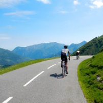 Gravillon d Gravillon d'altitude • <a style="font-size:0.8em;" href="http://www.flickr.com/photos/97706845@N04/24354120335/" target="_blank">View on Flickr</a>